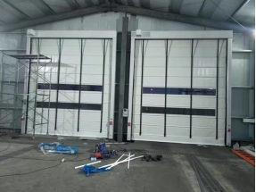 城陽(yáng)工廠車間堆積門